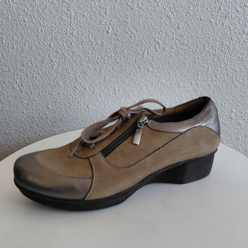 Dansko Loretta Womens Oxford Leather Zip Laced Shoes Brown Taupe 
